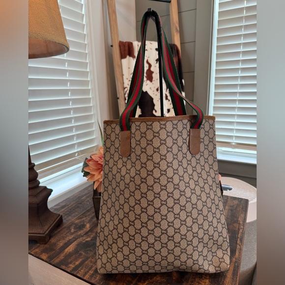 Vintage Gucci Plus Sherry line Tote - Picture 3 of 14